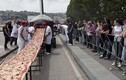 Chiêm ngưỡng bánh pizza dài nhất thế giới